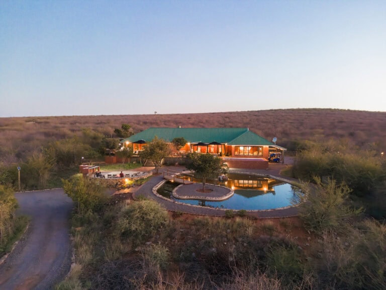 Rockfig Lodge: A Bush Adventure